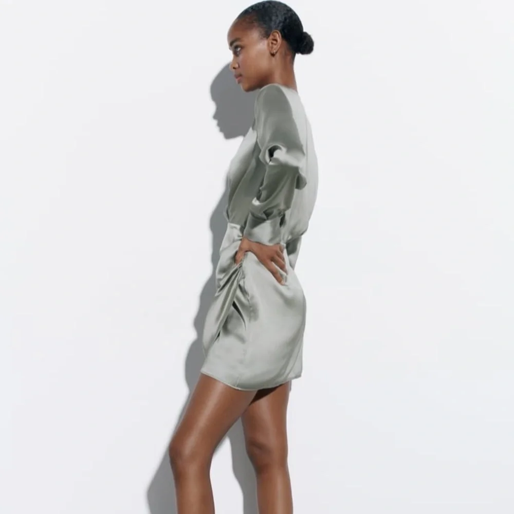 [ ₹1400 ] Zara Satin Dress - Picture 2 of 7